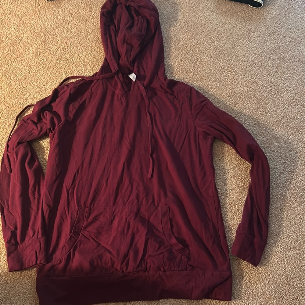 Women’s hooded top